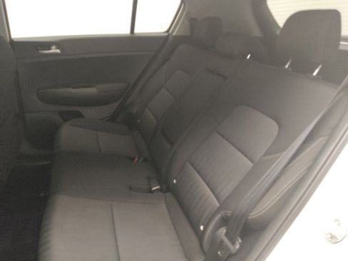 Used 2019 Kia Sportage LX image 18