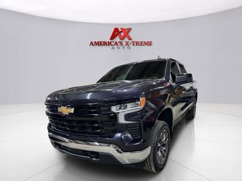 Used 2024 Chevrolet Silverado 1500 LT AWD/4WD image 2