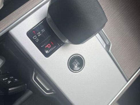 Used 2025 Land Rover Range Rover SE AWD/4WD image 27