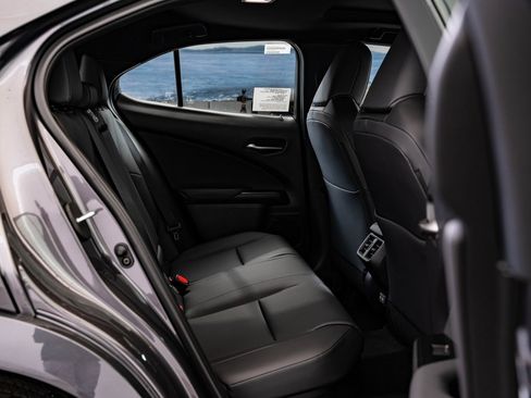 New 2026 Lexus UX 300h AWD image 42