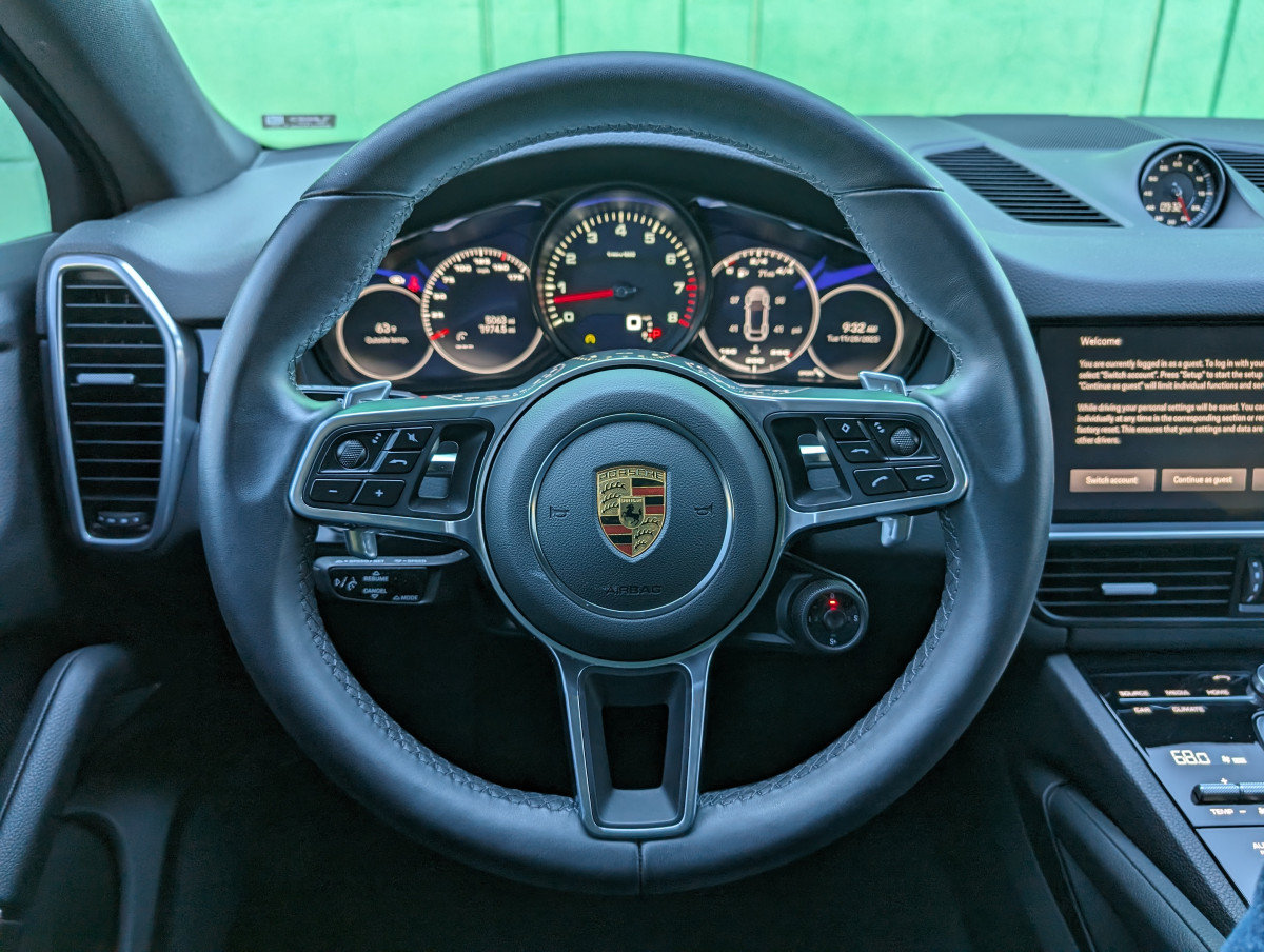 Used 2023 Porsche Cayenne Coupe AWD/4WD image 19