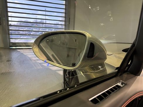Used 2022 Bentley Flying Spur V8 AWD/4WD image 20