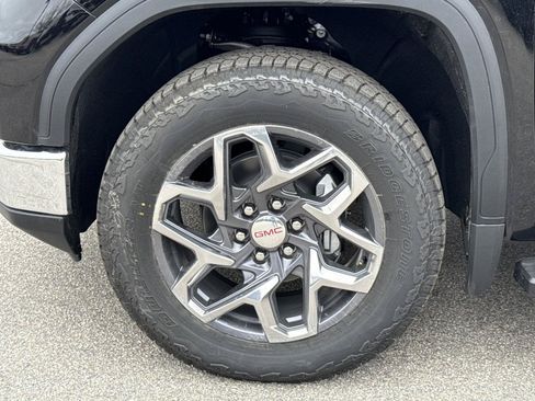 New 2026 GMC Sierra 1500 SLT w/ SLT Premium Package AWD/4WD image 16