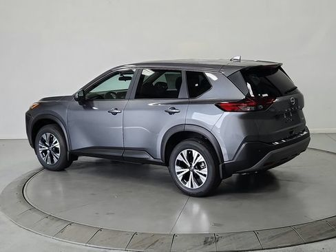 Used 2023 Nissan Rogue SV FWD image 4