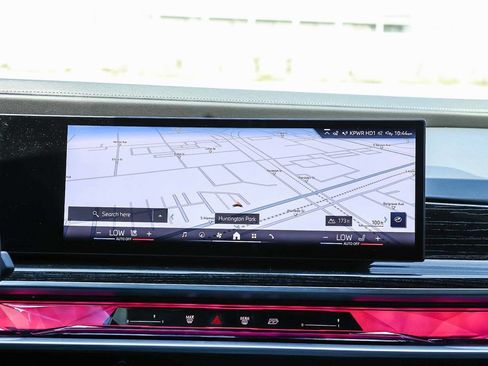 Used 2023 BMW 740i RWD image 15