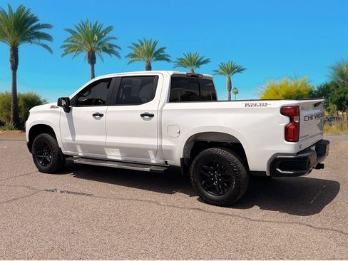 Used 2020 Chevrolet Silverado 1500 LT Trail Boss AWD/4WD image 3