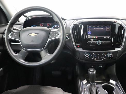 Used 2020 Chevrolet Traverse LS FWD image 11
