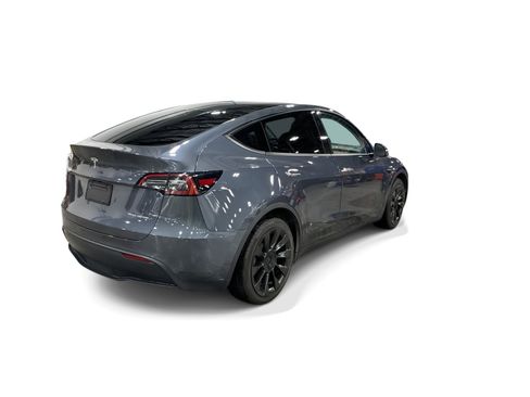 Certified 2023 Tesla Model Y Long Range AWD/4WD image 6