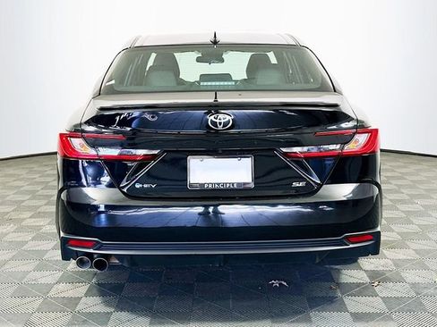 Certified 2025 Toyota Camry SE image 7