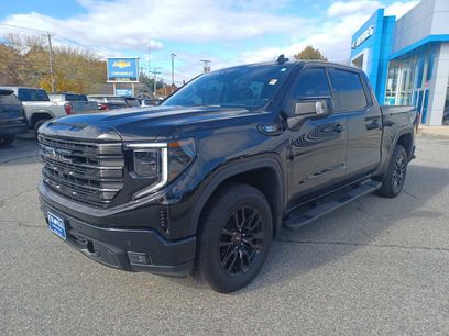 Used 2025 GMC Sierra 1500 Elevation w/ Elevation Premium Package