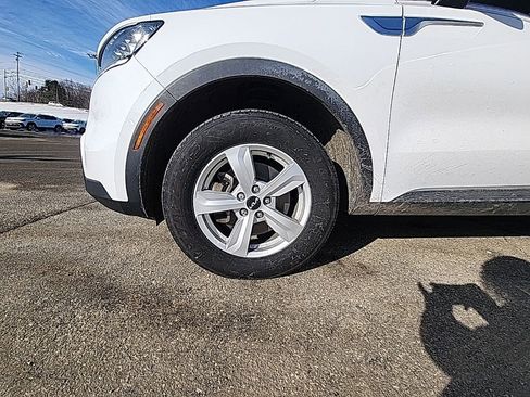 Used 2023 Kia Sorento LX image 22