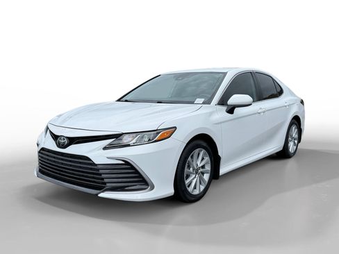 Used 2023 Toyota Camry LE FWD image 1