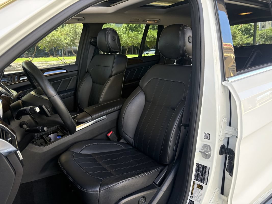 Used 2015 Mercedes-Benz GL 450 4MATIC image 21
