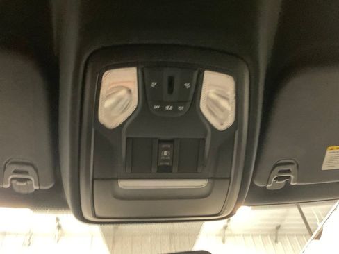 Used 2022 RAM 1500 Tradesman AWD/4WD image 25