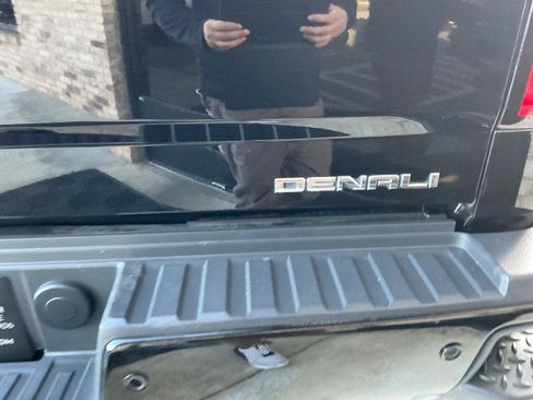 Used 2016 GMC Sierra 2500 Denali w/ Duramax Plus Package image 6