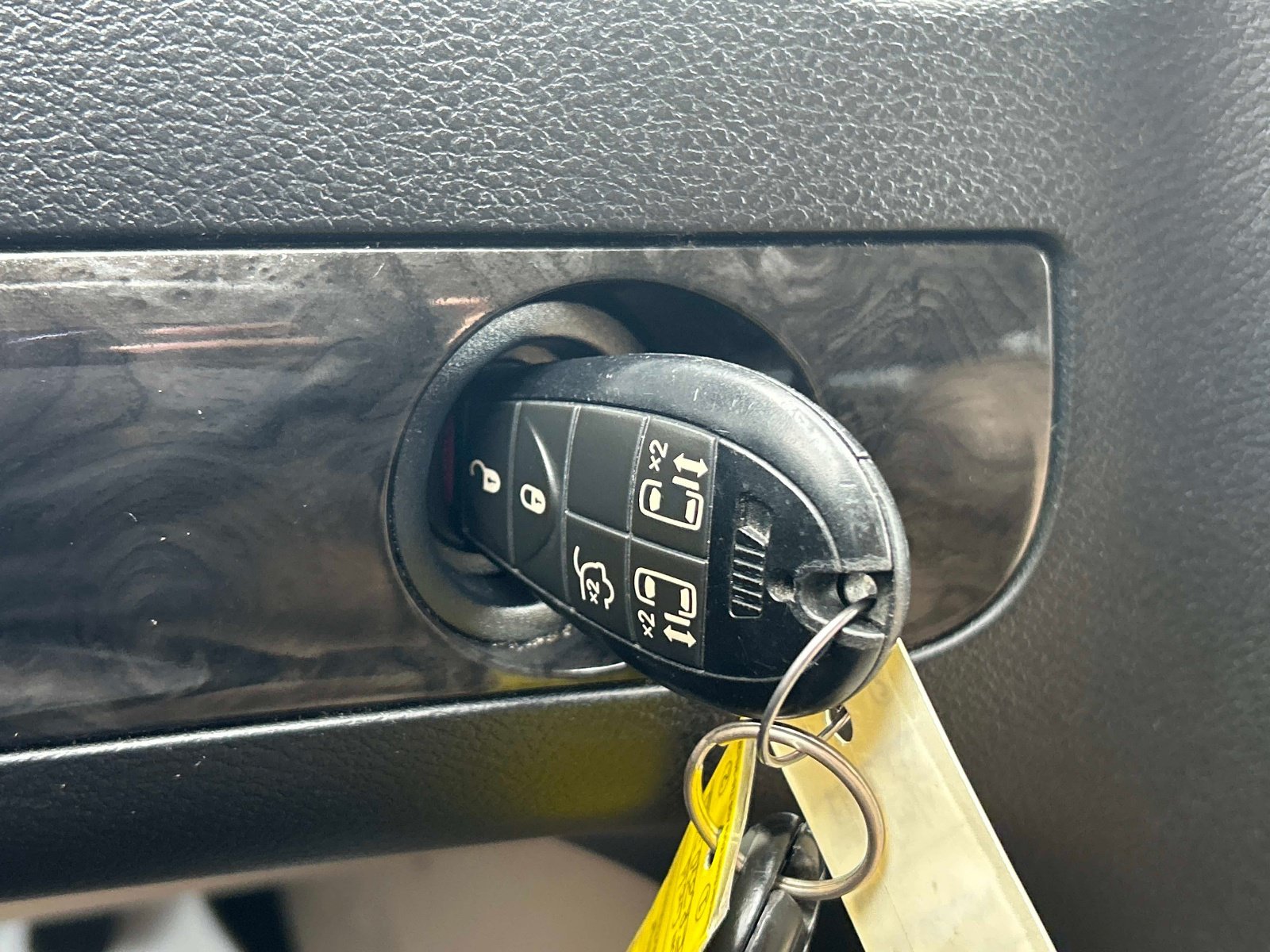 Used 2014 Dodge Grand Caravan SXT FWD image 25