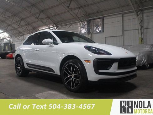 Used 2023 Porsche Macan AWD/4WD image 9