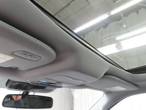 Used 2021 Ford F150 Lariat w/ Equipment Group 502A High image 23