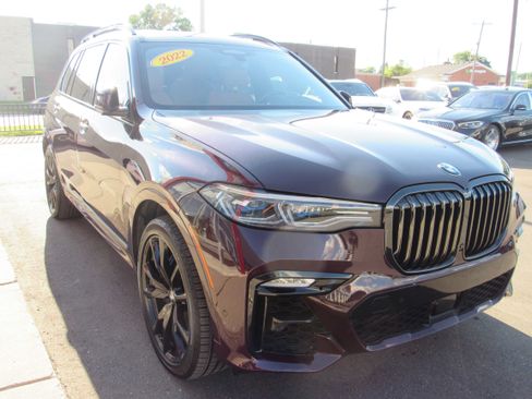 Used 2022 BMW X7 M50i AWD/4WD image 4