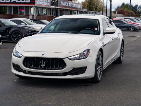 Used 2020 Maserati Ghibli image 4