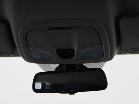 Used 2018 Jeep Cherokee Latitude Plus image 25