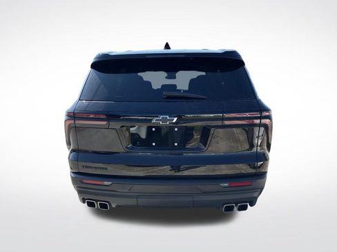 Used 2024 Chevrolet Traverse LS FWD image 8