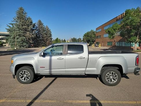 Used 2018 GMC Canyon All Terrain w/ All Terrain X Package AWD/4WD image 9