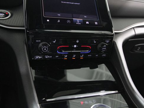 Used 2024 Jeep Grand Cherokee L Laredo w/ Luxury Tech Group I image 14