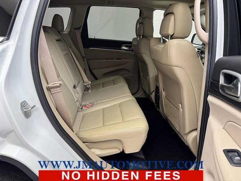 Used 2020 Jeep Grand Cherokee Limited AWD/4WD image 18
