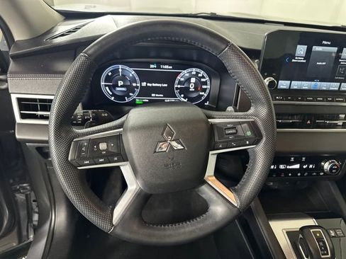 Used 2023 Mitsubishi Outlander SEL image 14