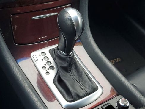 Used 2017 INFINITI QX50 2WD w/ Deluxe Touring Package image 22