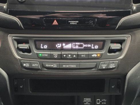 Used 2022 Honda Passport TrailSport image 21