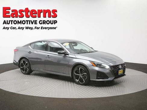 Used 2023 Nissan Altima 2.5 SR FWD image 47