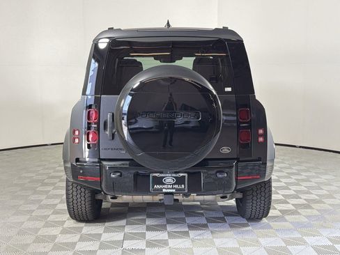 Certified 2023 Land Rover Defender 110 X-Dynamic SE image 3