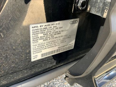 Used 2023 Audi Q7 3.0T Prestige image 34