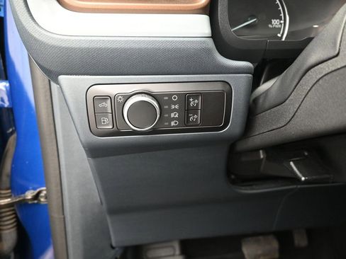 Used 2023 Ford Maverick Lariat w/ Lariat Luxury Package FWD image 12