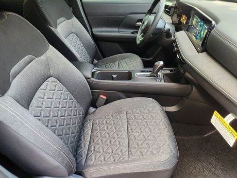 New 2026 Nissan Kicks SV image 10