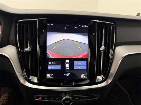 Used 2019 Volvo S60 T5 R-Design image 23