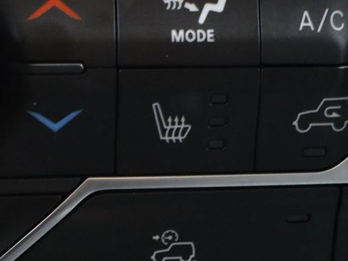 Used 2025 Jeep Wrangler Sahara 4xe image 28