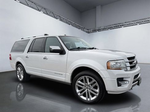 Used 2017 Ford Expedition EL Platinum AWD/4WD image 34