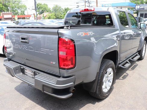 Used 2022 Chevrolet Colorado LT w/ LPO, Tonneau and Step Package AWD/4WD image 5