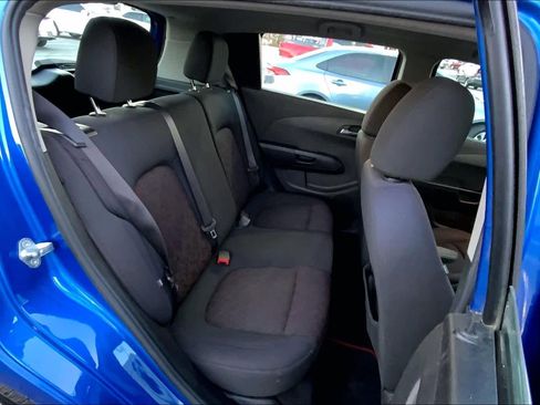 Used 2017 Chevrolet Sonic LT w/ Convenience Package image 18