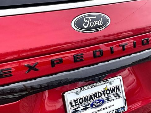Certified 2022 Ford Expedition Max Limited image 32