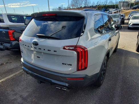 Used 2021 Kia Telluride EX w/ EX Premium Package image 10