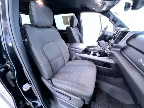 Used 2019 RAM 1500 Big Horn AWD/4WD image 33