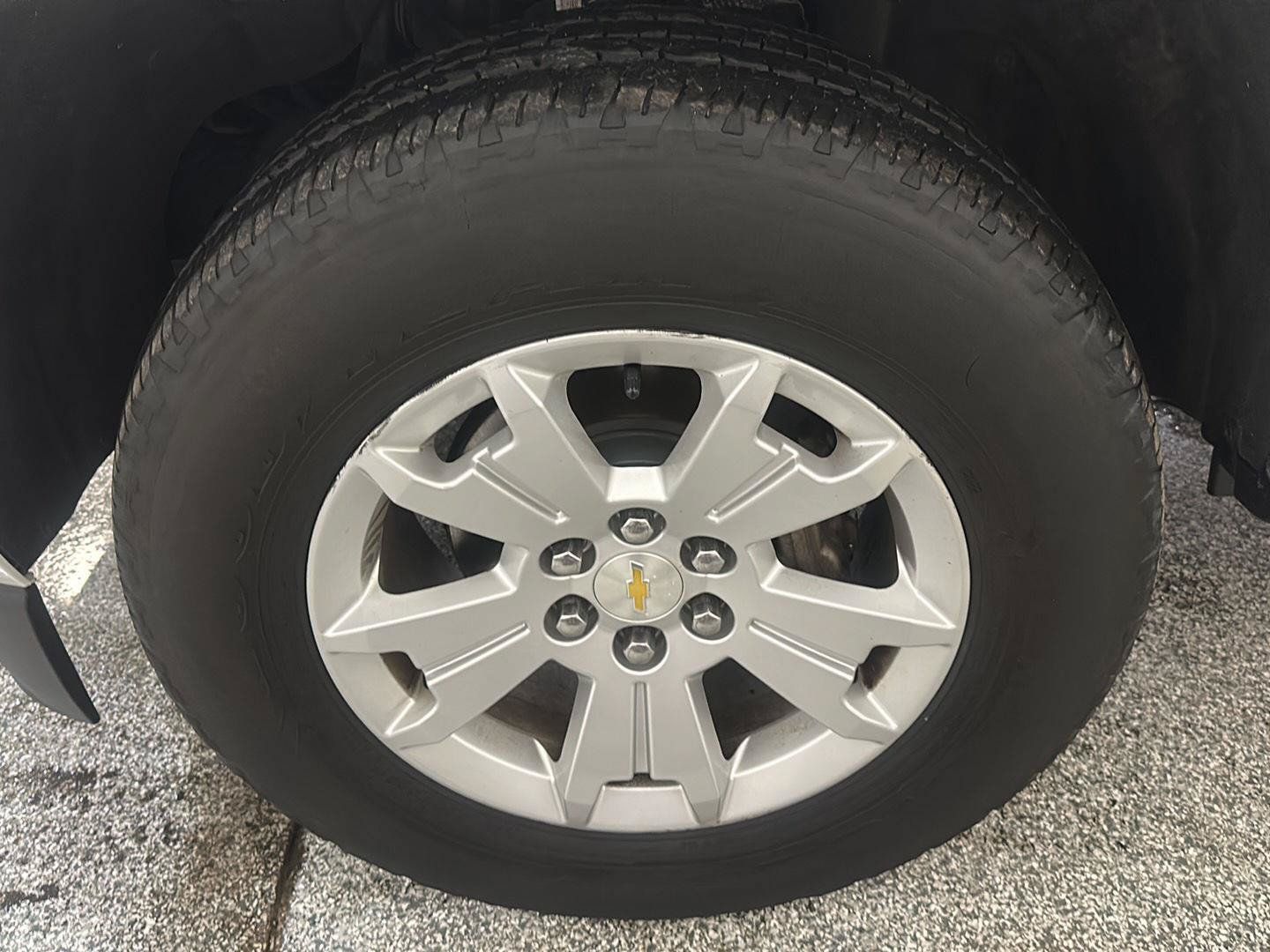 Used 2020 Chevrolet Colorado LT w/ Safety Package AWD/4WD image 12