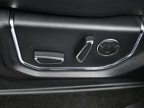 Used 2019 Ford Expedition Platinum AWD/4WD image 11