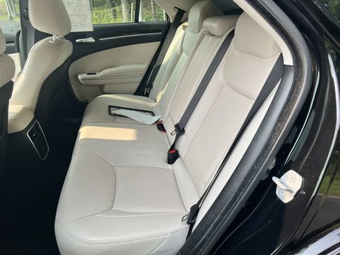 Certified 2023 Chrysler 300 Touring L w/ Safetytec Plus Group RWD image 15