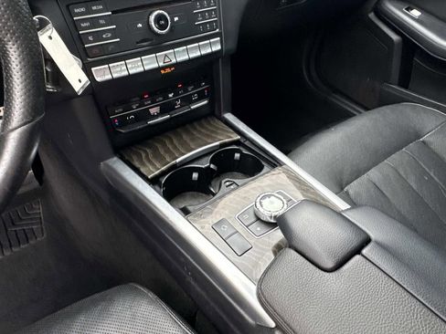 Used 2016 Mercedes-Benz E 400 Sedan image 26