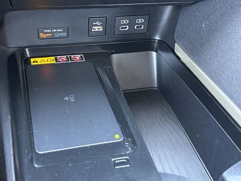 Used 2025 Toyota Camry LE FWD image 25